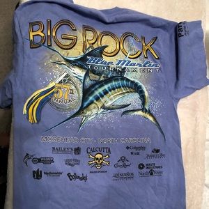 2/$10 itemWomen’s light purple Big Rock 🎣 shirt